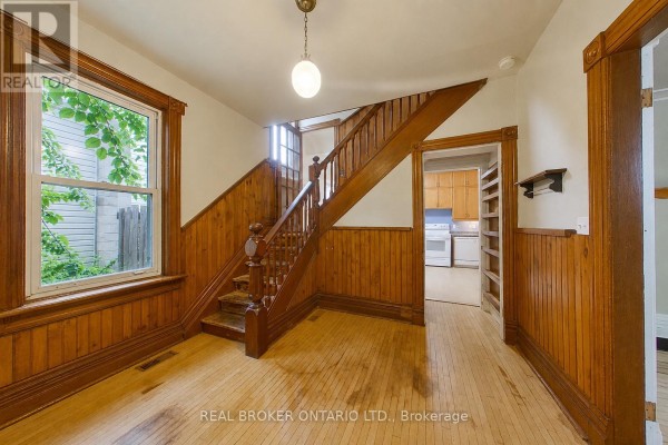 104 Isla Street, Grey Highlands, ON N0C1H0 Photo 4