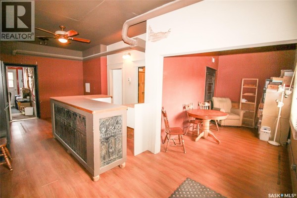 104 Maple Avenue S, Eastend, SK S0N0T0 Photo 5