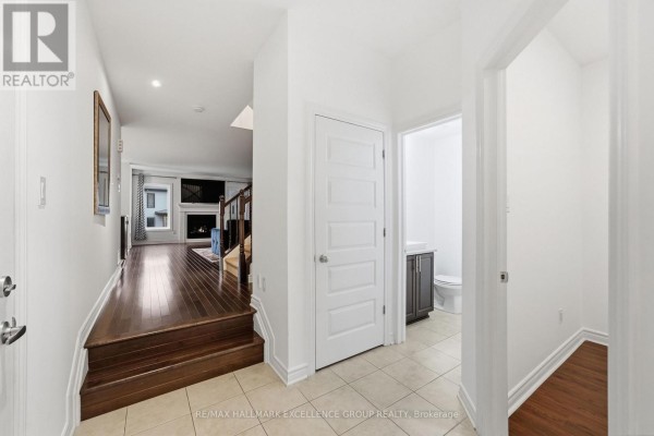 Living room - 104 Onyx Crescent, Clarence Rockland, ON K4K0H4 Photo 5