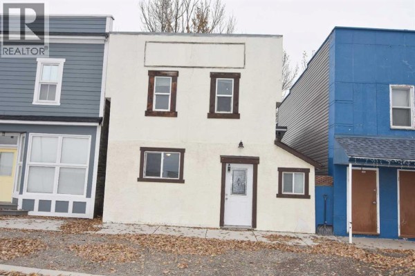 104 Railway Avenue E, Carseland Residential For Sale $155,000