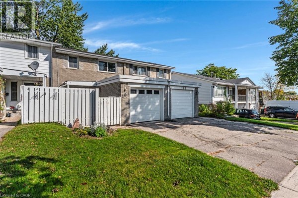 Kitchen - 104 Ralgreen Crescent, Kitchener, ON N2M1T9 Photo 2