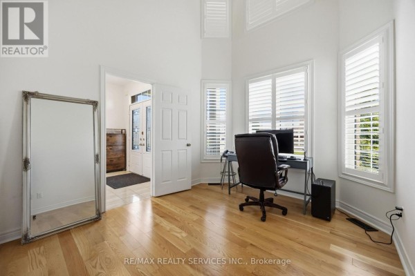 Family room - 104 Sharpe Crescent, New Tecumseth, ON L0G1W0 Photo 3