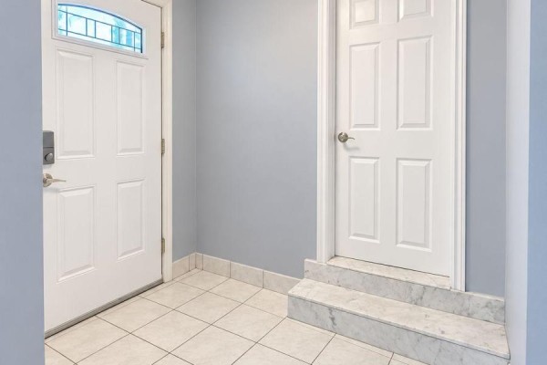 104 Shelborne Avenue, Toronto, ON M5N1Z3 Photo 3