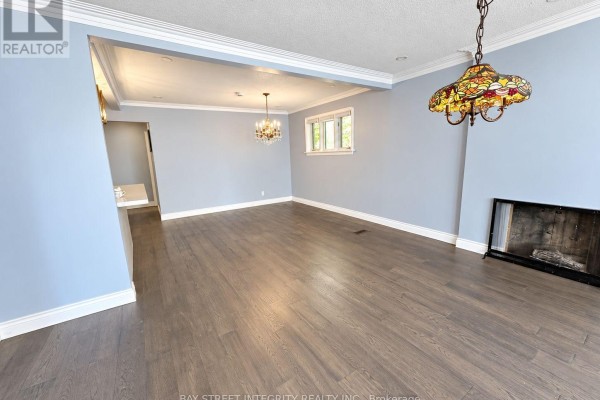104 Shelborne Avenue, Toronto, ON M5N1Z3 Photo 5