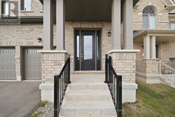 Primary Bedroom - 104 Strickland Avenue, Brantford, ON N3T0X6 Photo 4