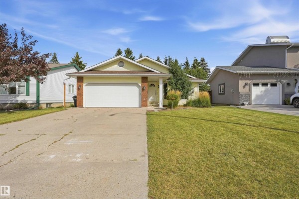 104 Village Do, Sherwood Park