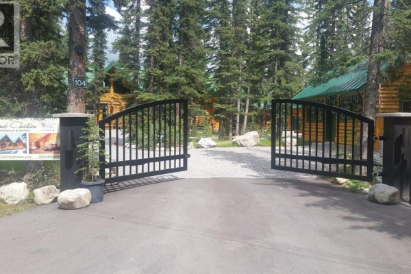 104 White Avenue, Bragg Creek, AB, photo 2