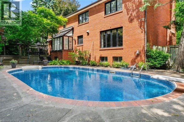 104 Whittington Place, Oakville, ON, photo 2