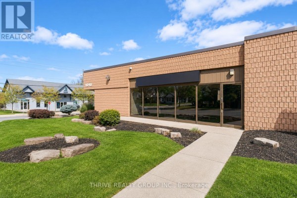 1040 Adelaide Street N, London East, ON, photo 2