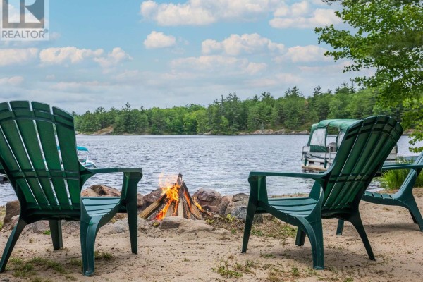 1040 Kahshe Lake, Gravenhurst, ON, photo 2