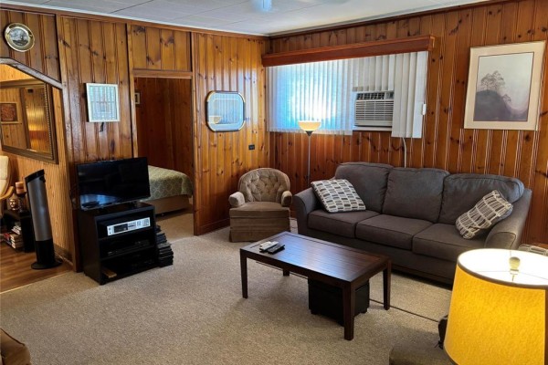 Bedroom - 104018 Pth 9 Highway, Gimli Rm, MB R0C2W0 Photo 5