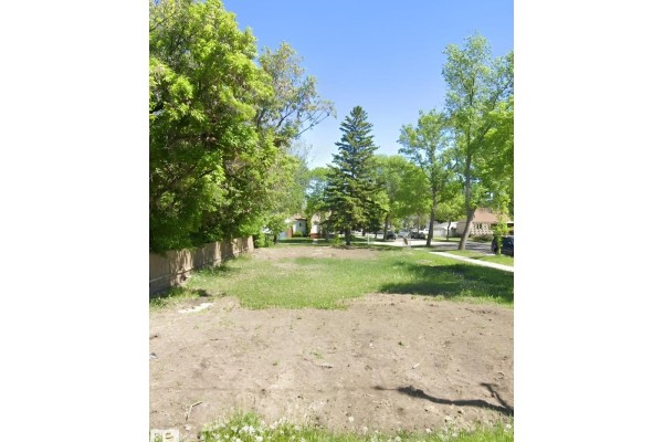 10404 113 Av Nw, Edmonton, AB T5G0H9 Photo 2