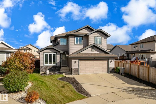 Family room - 10405 98 St, Morinville, AB T8R0B7 Photo 4