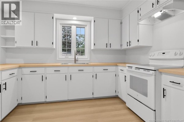 4pc Bathroom - 10406 Route 134, Saint Louis De Kent, NB E4X2L2 Photo 5
