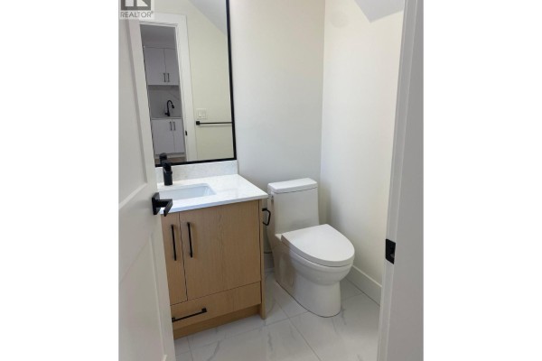 10408-b Dennis Crescent, Richmond, BC V7A3R5 Photo 4