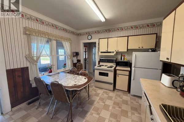 Recreation room - 1040a 49 Highway, Dawson Creek, BC V1G4L1 Photo 5