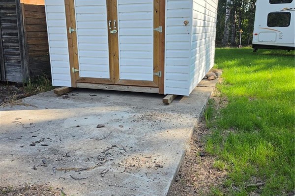 1041 Birch Drive, Turtle View, SK S0M1J0 Photo 2
