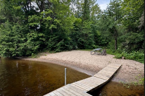 1041 Holiday Park Drive, Bracebridge, ON P1L1W9 Photo 4