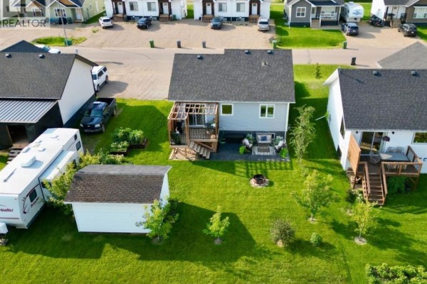 2pc Bathroom - 10418 105 Ave, La Crete, AB T0H2H0 Photo 4