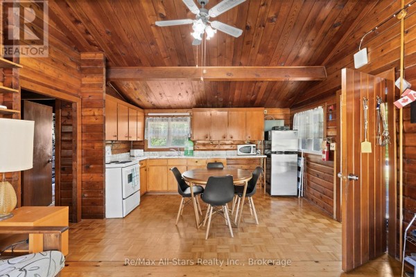 1042 Goadsby Trail, Minden Hills, ON K0M2A0 Photo 5