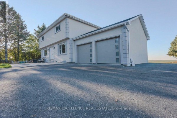Family room - 10420 Heritage Road, Brampton, ON L7A0E7 Photo 2