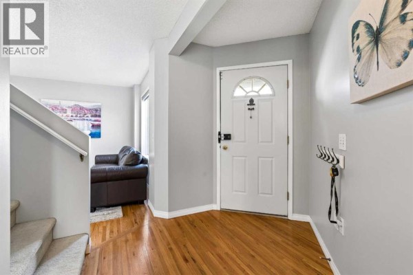 Primary Bedroom - 10433 Hidden Valley Drive Nw, Calgary, AB T3A5M2 Photo 4