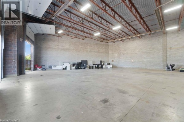 1044 Cannon Street E Unit# C, Hamilton, ON L8L2H7 Photo 5