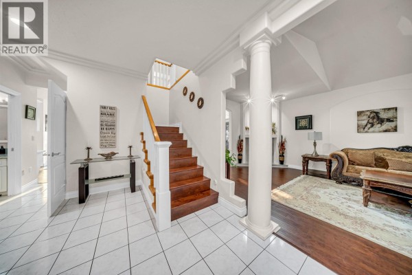 10442 Tamarack Crescent, Maple Ridge, BC V2W1B5 Photo 4