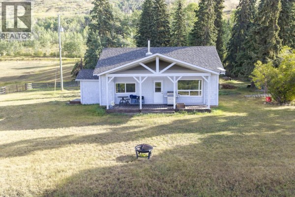 10443 Nithi Pit Road, Fraser Lake, BC, photo 2