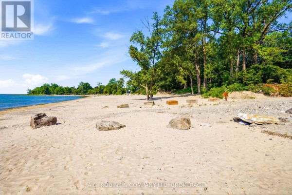 10448 Lakeshore Road, Wainfleet, ON L3K5V4 Photo 4
