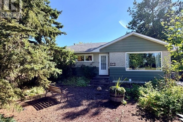 1045 93 Avenue, Dawson Creek, BC, photo 2