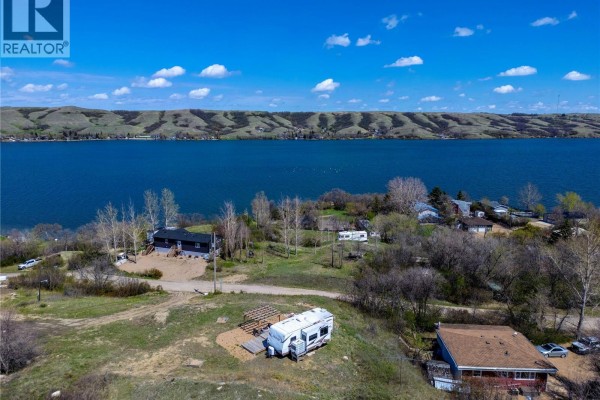 1045 Tatanka Drive, South Lake, SK S0H0R0 Photo 2
