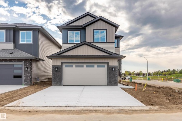 10462 104 St, Morinville, AB, photo 2