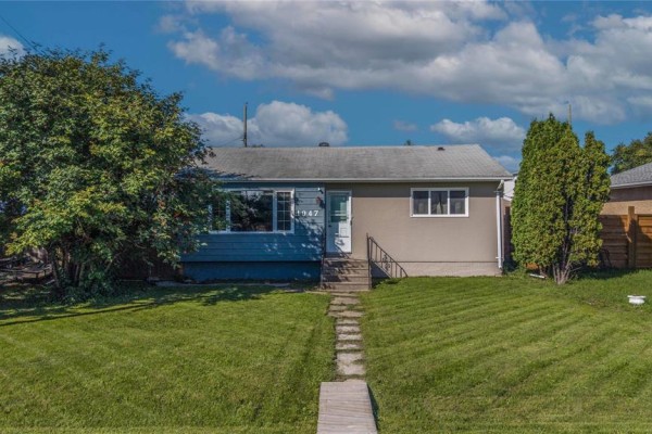1047 Blair Street, Winnipeg