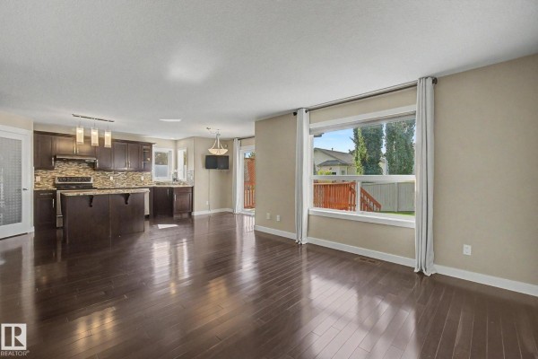 Family room - 1047 Leger Bv Nw, Edmonton, AB T6R3J9 Photo 4