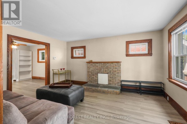 Primary Bedroom - 1047 Patricia Street, London East, ON N6A3V3 Photo 5