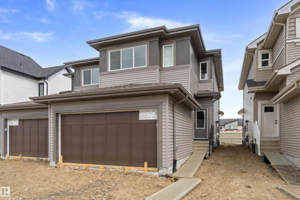 1048 Cristall Cr Sw, Edmonton, AB, photo 2
