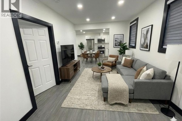 Living room - 1048 Fennell Avenue E Unit# Main, Hamilton, ON L8T1R6 Photo 4