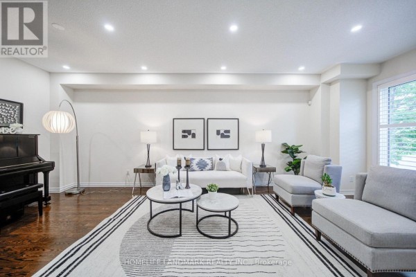 10483 Woodbine Avenue, Markham, ON L6C0K4 Photo 5