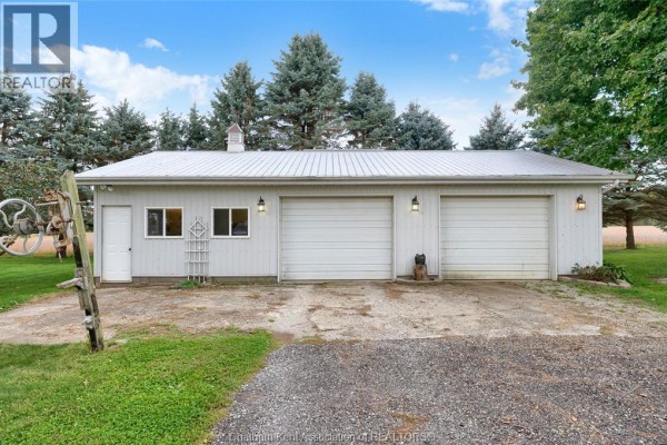 Laundry room - 10489 Talbot Trail, Blenheim, ON N0P1A0 Photo 3