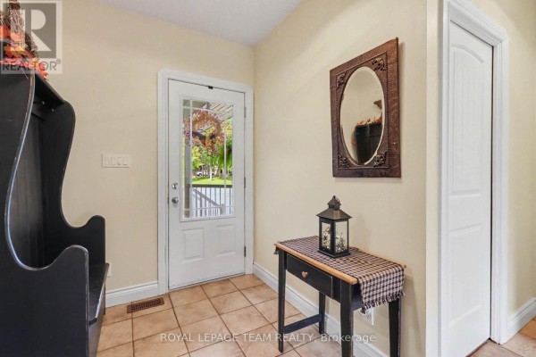 10496 St John Street, North Dundas, ON K0E1S0 Photo 3