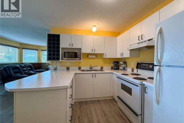 Ensuite - 104a 650 Island Hwy S, Campbell River, BC V9W1A6 Photo 5