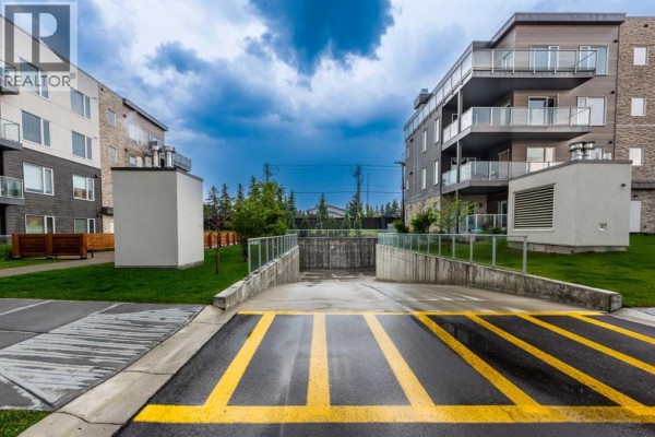 105, 150 Shawnee Square Sw, Calgary, AB T2Y0T6 Photo 3