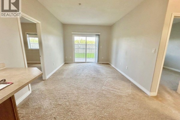 Dining room - 105, 9229 Lakeland Drive, Grande Prairie, AB T8X0B8 Photo 2