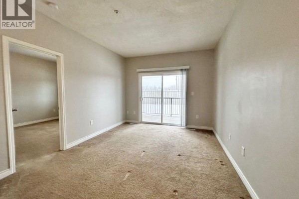 Primary Bedroom - 105, 9229 Lakeland Drive, Grande Prairie, AB T8X0B8 Photo 4