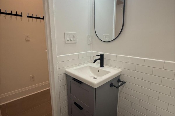 105 - 1 Triller Avenue, Toronto, ON M6K3B7 Photo 5