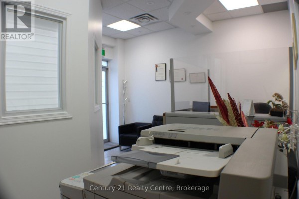 105 - 10095 Bramalea Road, Brampton, ON L6R0K1 Photo 4