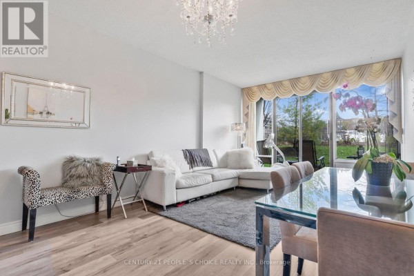 Primary Bedroom - 105 - 20 Fashion Roseway, Toronto, ON M2N6B5 Photo 4