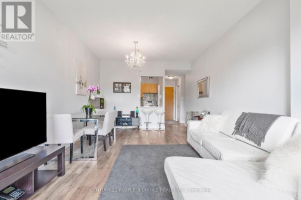 Bedroom 2 - 105 - 20 Fashion Roseway, Toronto, ON M2N6B5 Photo 5