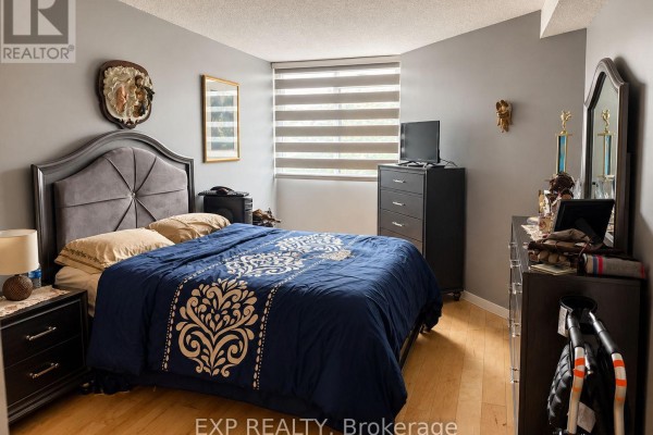 105 - 2301 Derry Road W, Mississauga, ON L5N2R4 Photo 5